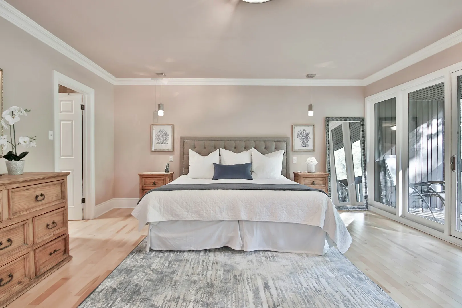 Bedroom before redesign