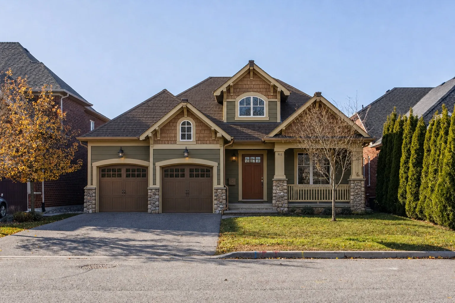 Craftsman exterior of the same house in the Earth Tones palette